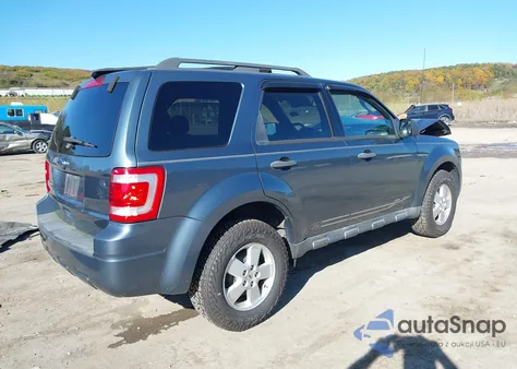 2010 Ford Escape Xlt Automatic from USA, damaged, VIN 1FMCU9D74AKC22801
